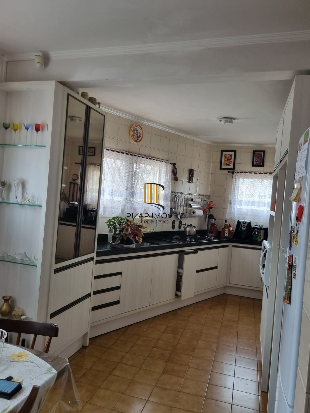 Casa / Sobrado bem grande 266 m² - Vila João Pessoa - Porto Alegre - Preço bem atrativo