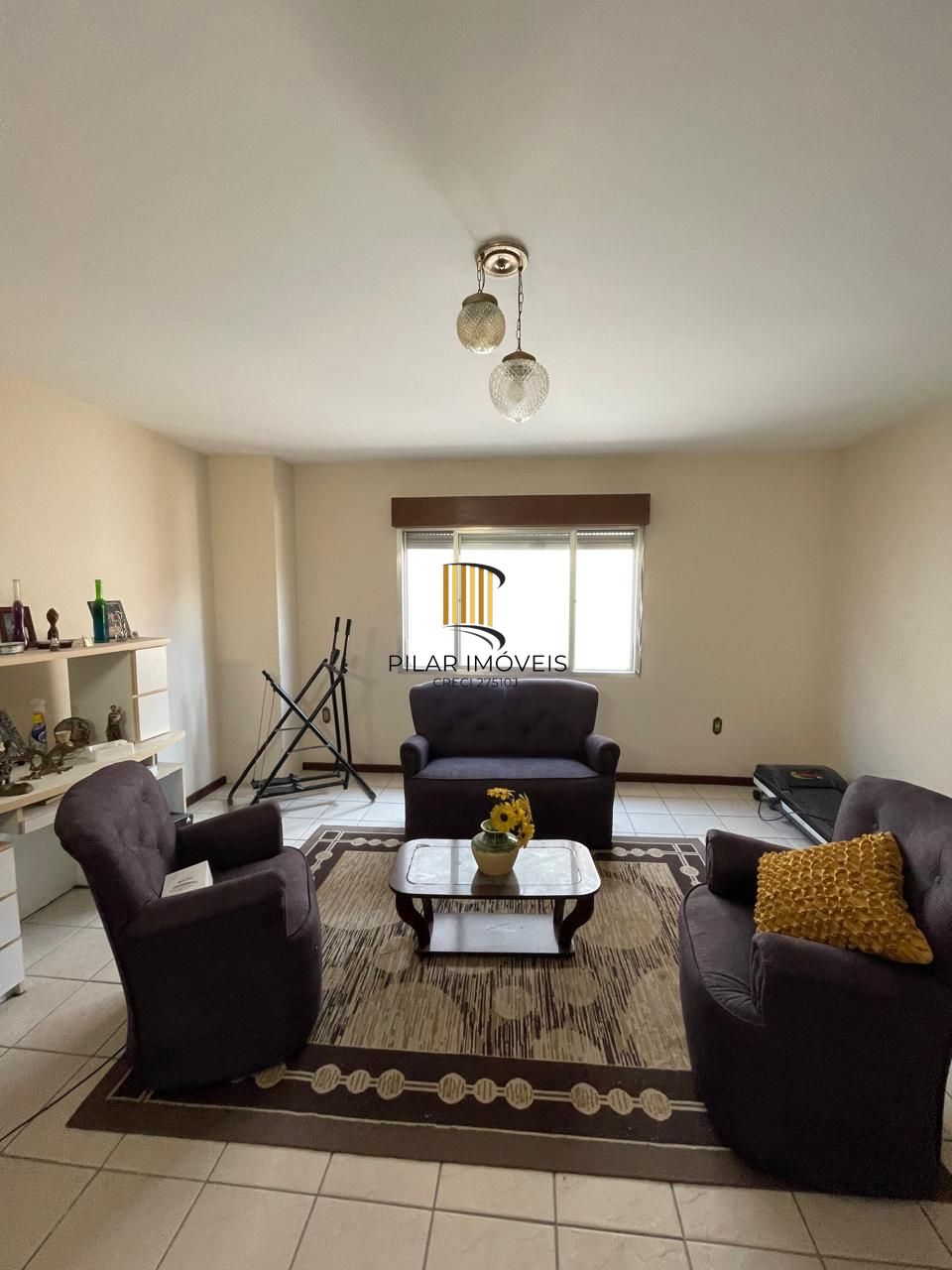 Casa 5 dormitórios no bairro Partenon