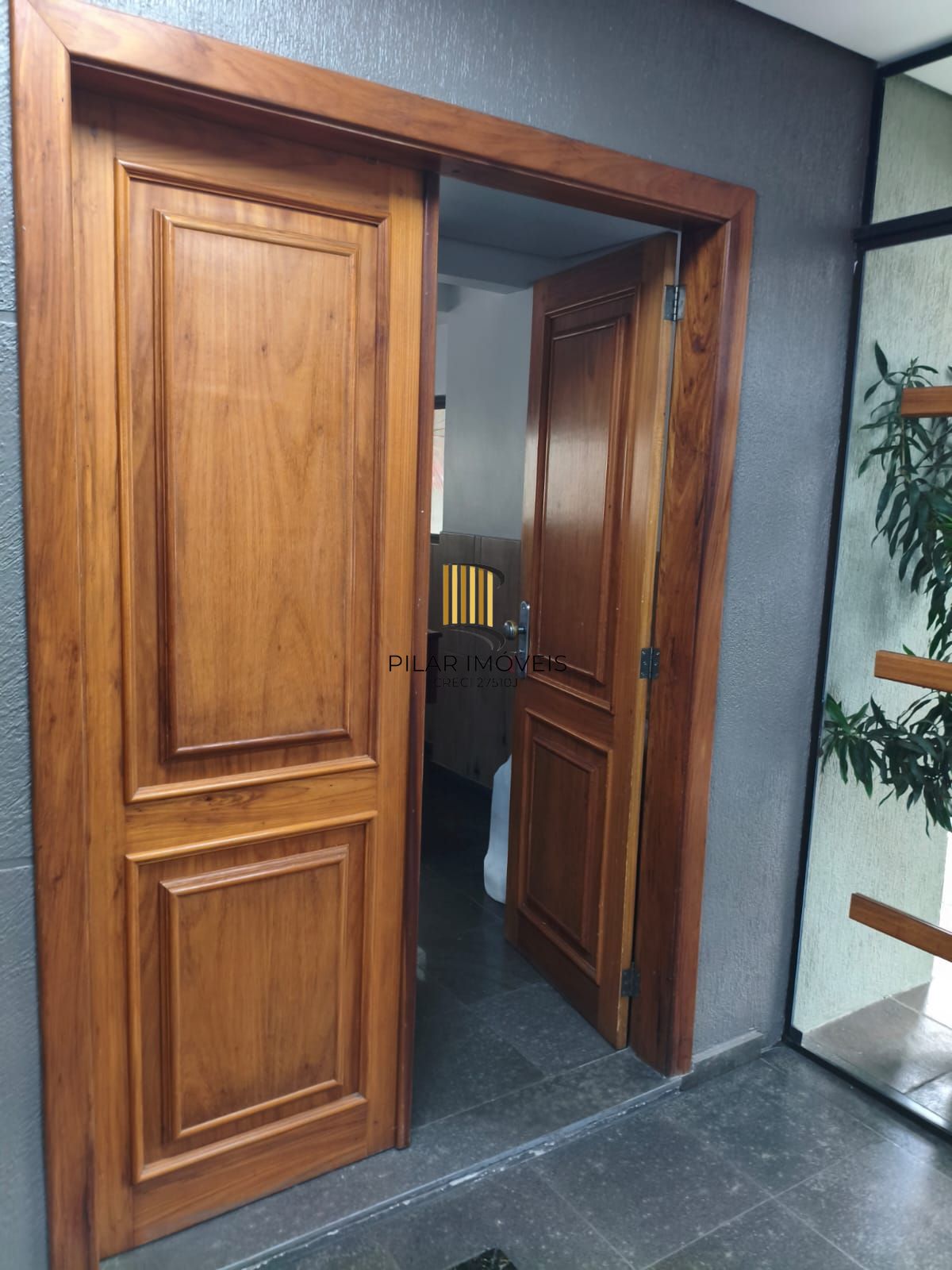 Oportunidade 2D, 2 Banheiros - Cidade Baixa - Porto Alegre - Preço Atrativo