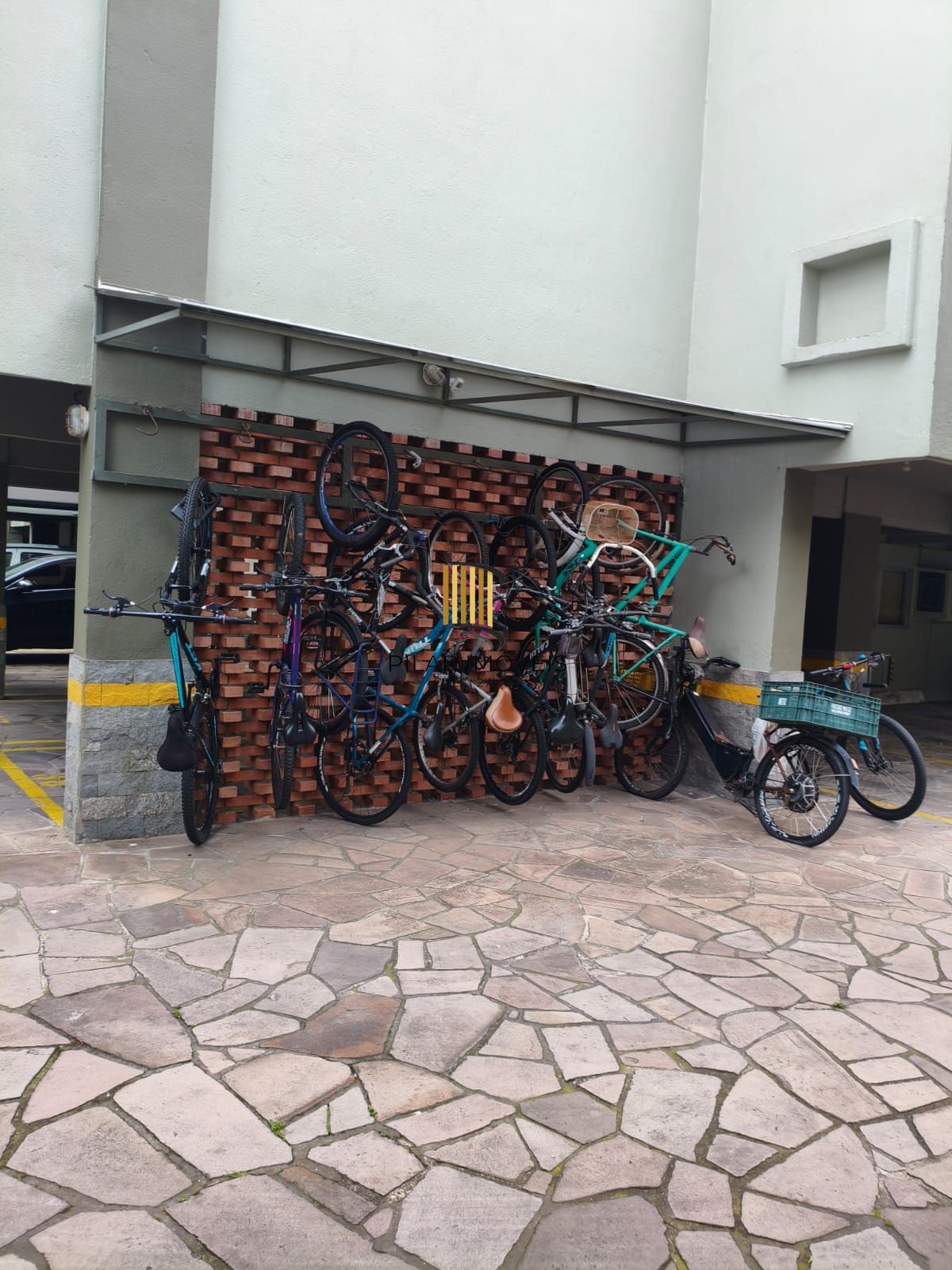 Oportunidade 2D, 2 Banheiros - Cidade Baixa - Porto Alegre - Preço Atrativo