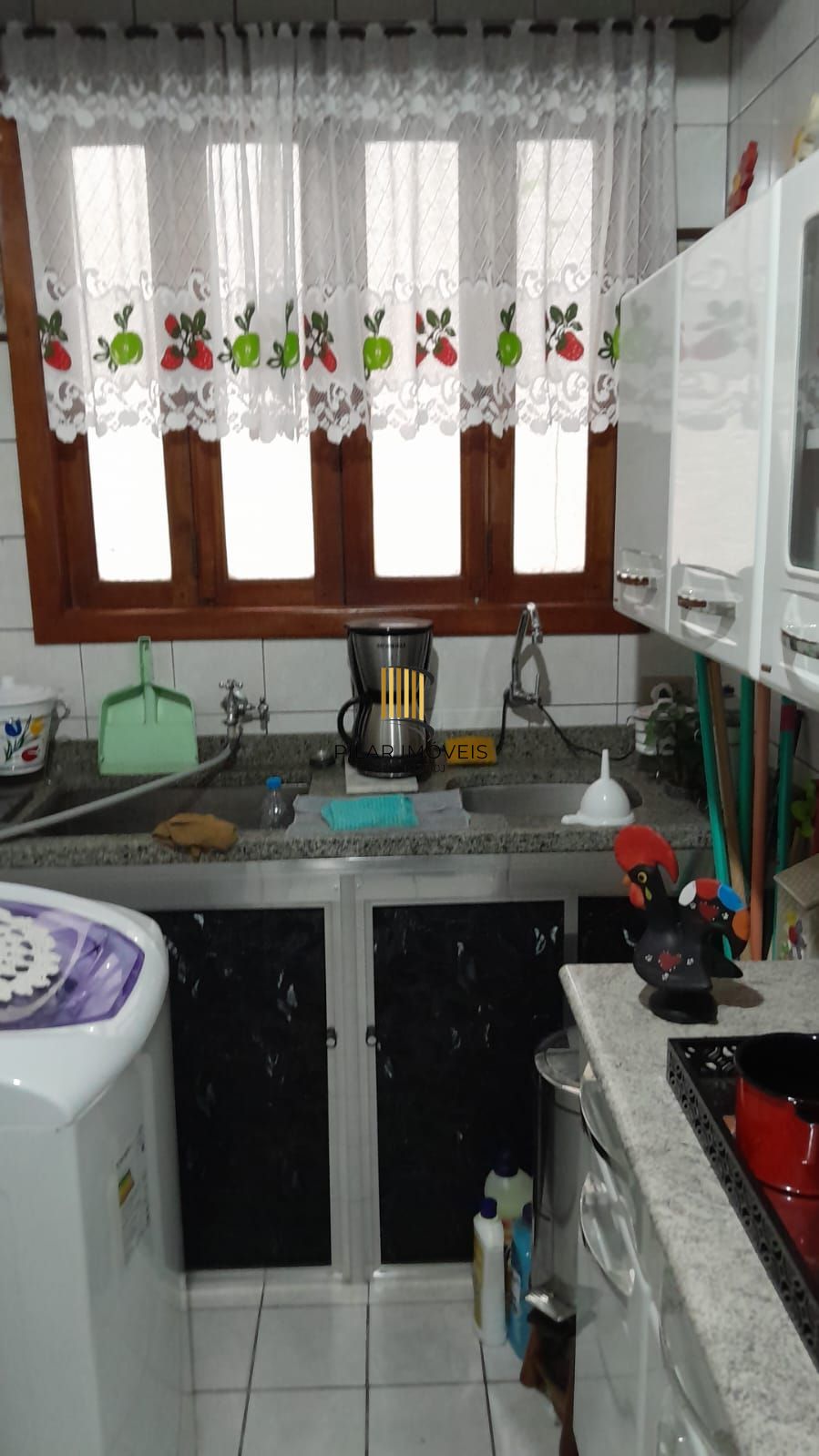 Apartamento com sacda, 2 quartos à venda na Avenida Desembargador André da Rocha, próximo Lima e Silva em Porto Alegre