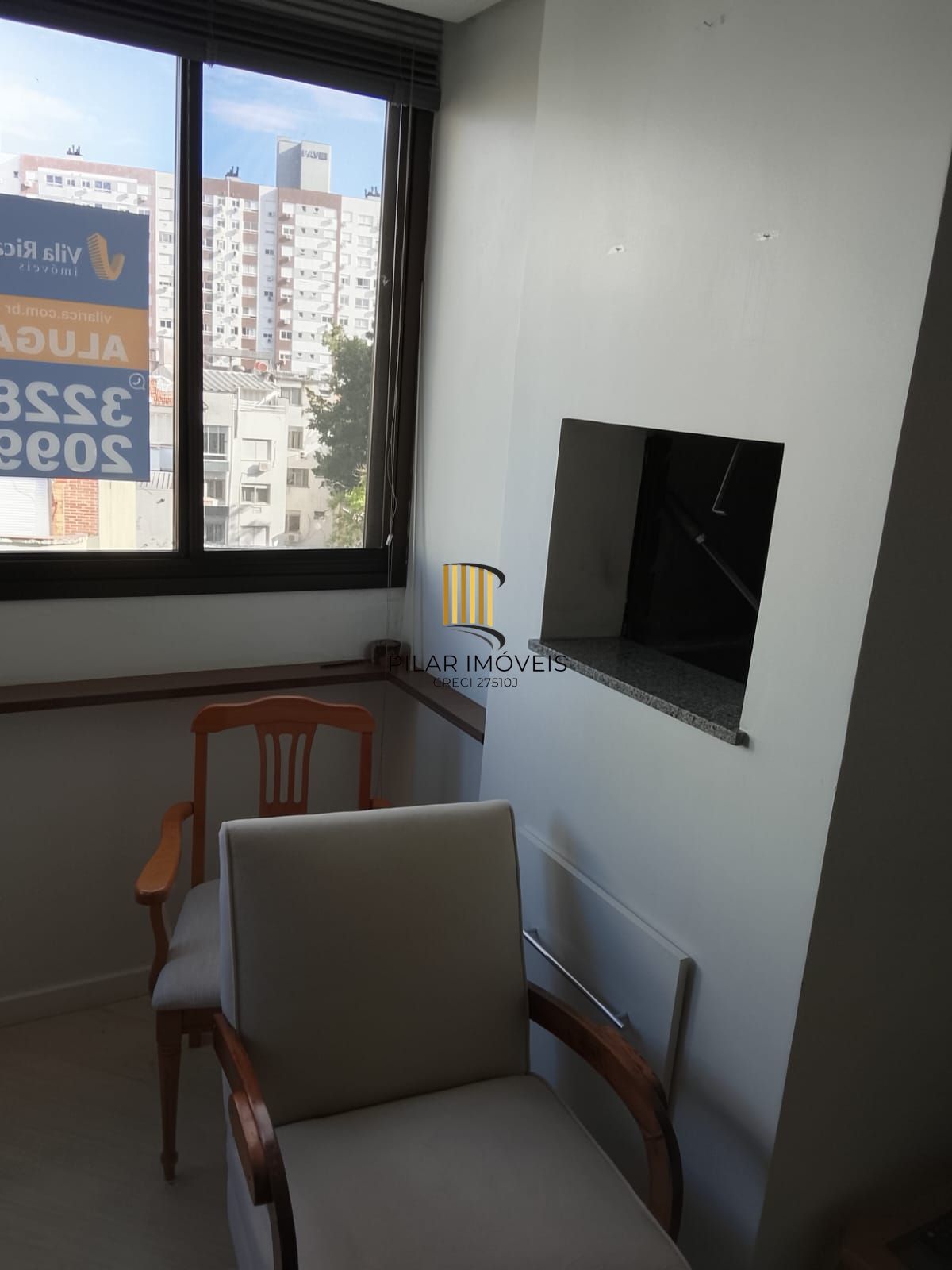 Excelente Apartamento 3D, transformado em 2D, closet mobiliado c/ vaga - Cidade Baixa - Preço Atrativo