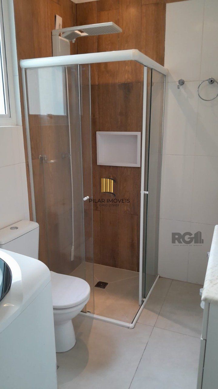 Apartamento na Luiz Manoel,2 dormitórios,desocupado,frente,bairro Santana