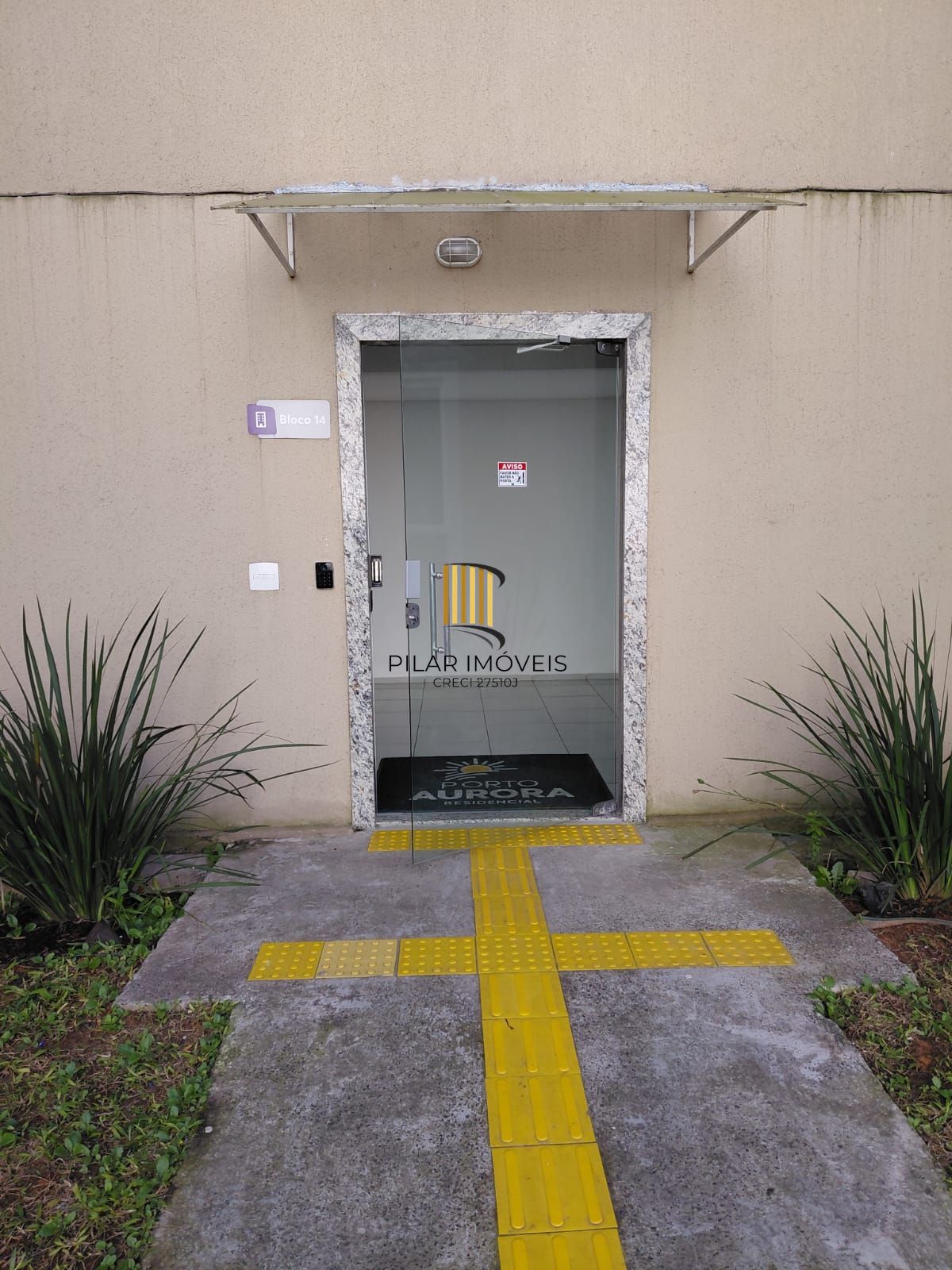 Apartamento 2 dormitórios no bairro Cavalhada