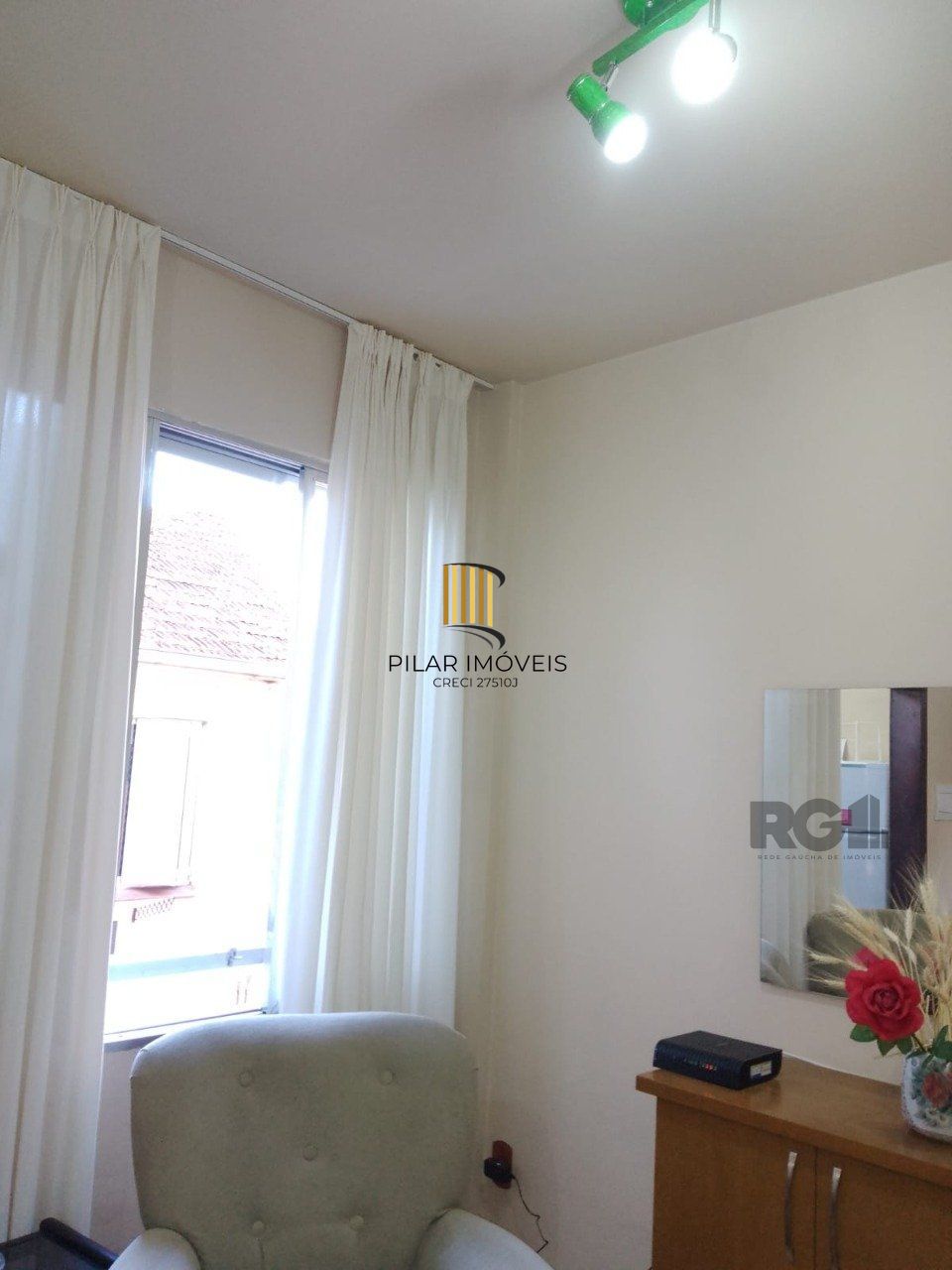 Apartamento 2 Dormitórios,frente,Bairro Cidade Baixa