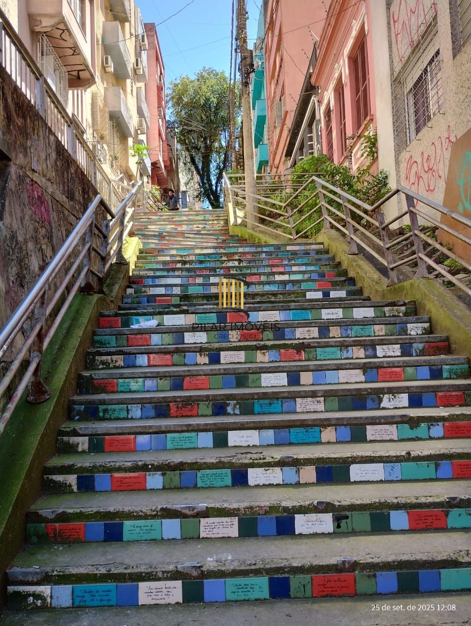 Escadaria vinte de maio apto 2 dorm. - Pilar Imóveis