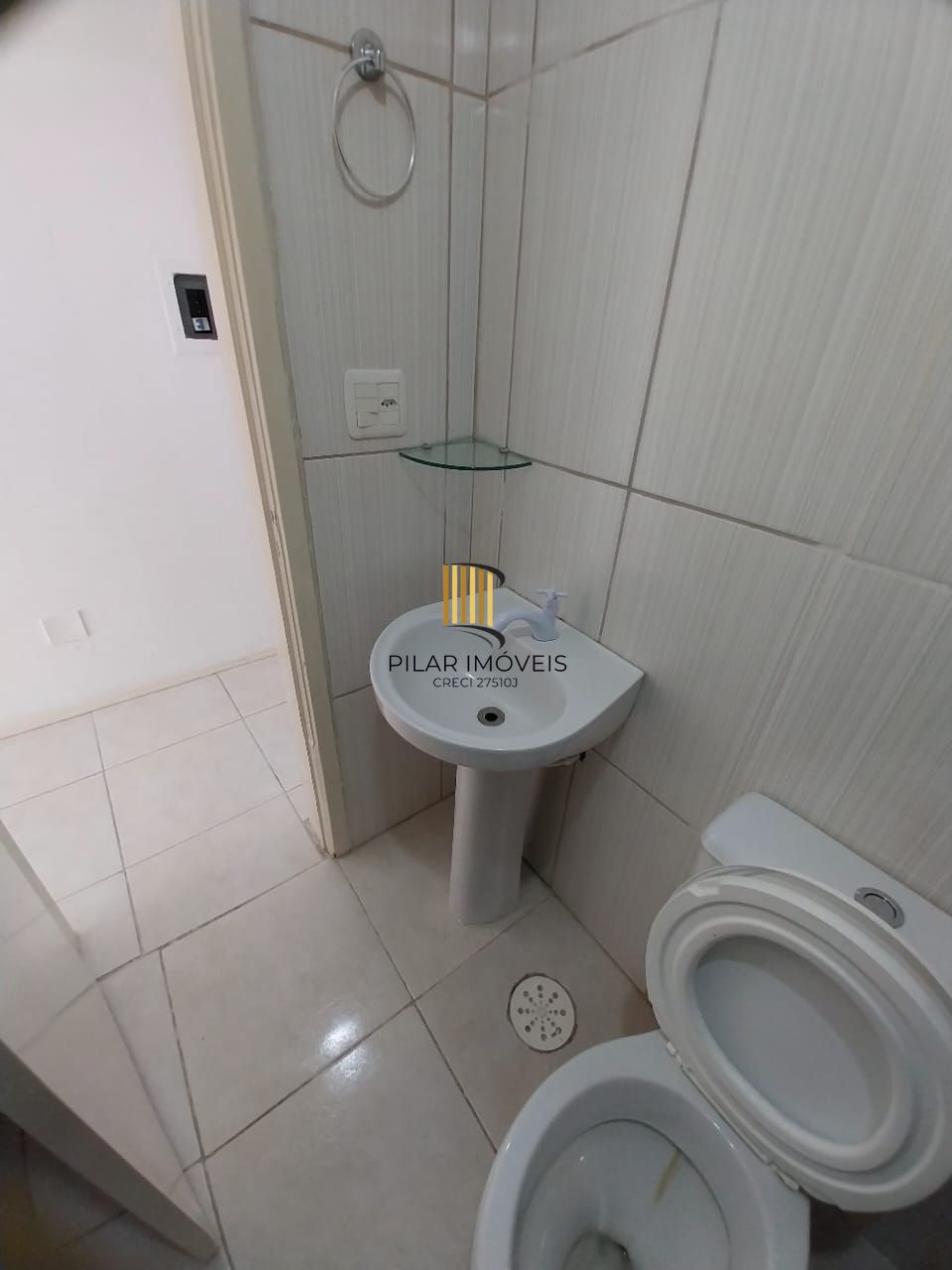 JK na Cidade Baixa, 2 piso, elevador, Preço atrativo.