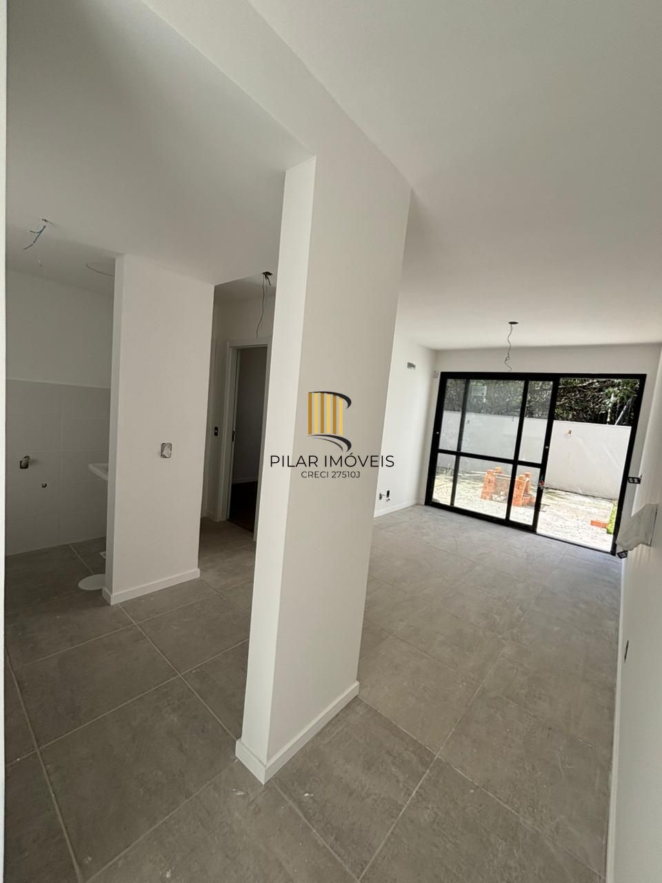 DUPLEX 1D NA CIDADE BAIXA MEZANINO COM CLOSET