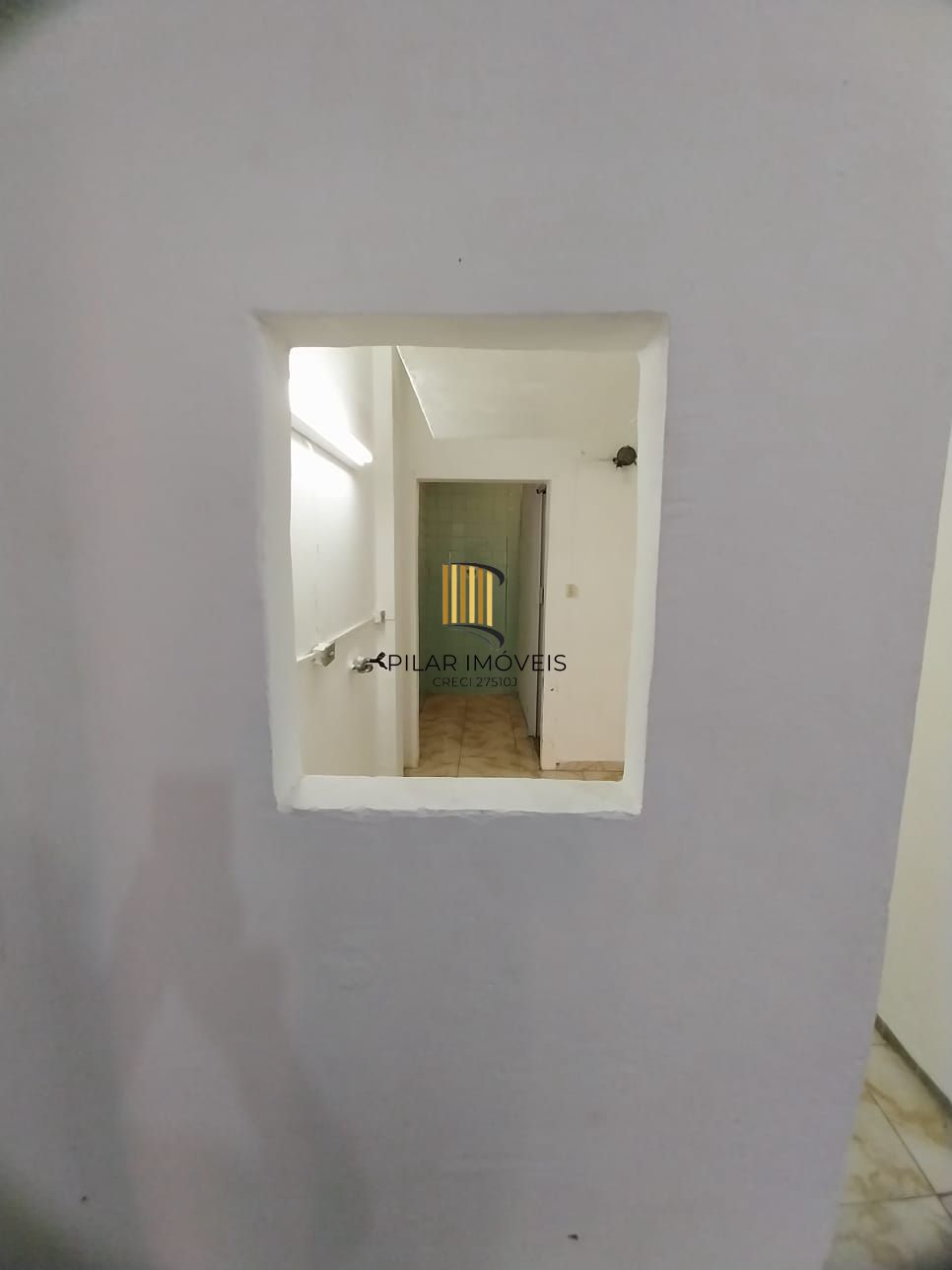 Loja na Demétrio Ribeiro, Centro Histórico, preço atrativo.