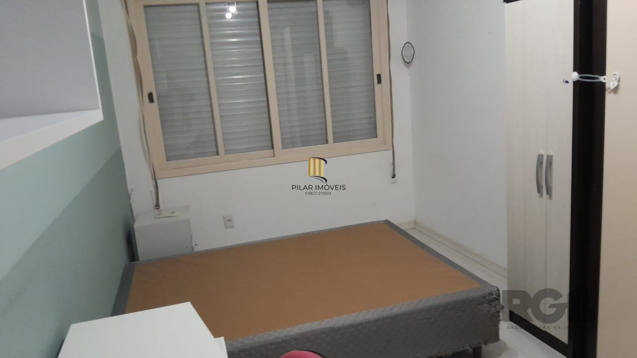 Apartamento 2 quartos,desocupado,silencioso, na Rua Lima e Silva