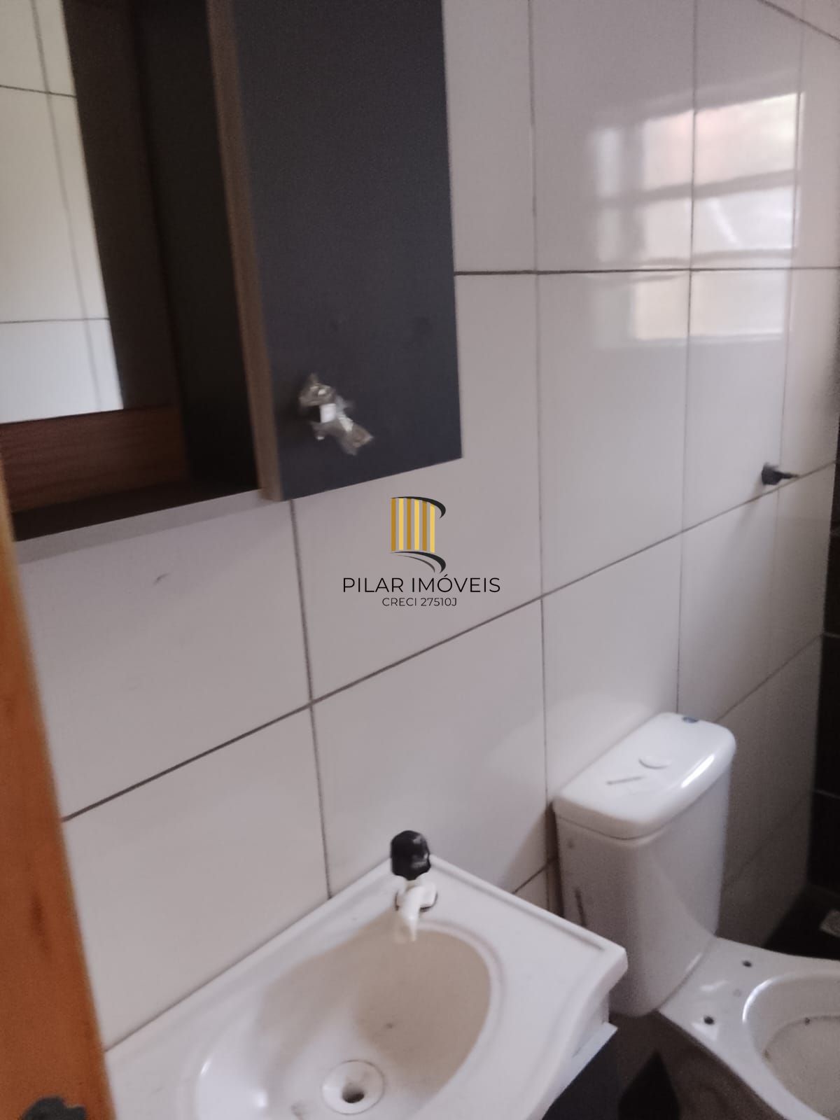 CASA / SOBRADO 5D e 10 vagas 3 Banheiros - Pátio enorme c/ Jacuzi e Pergolado - Living 3 ambientes - Sta Teresa