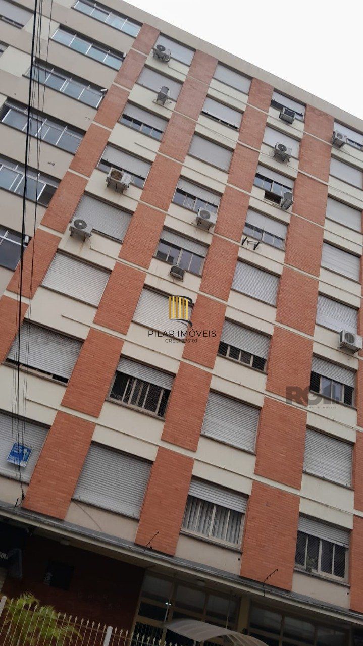 Apartamento 2 quartos,desocupado,silencioso, na Rua Lima e Silva