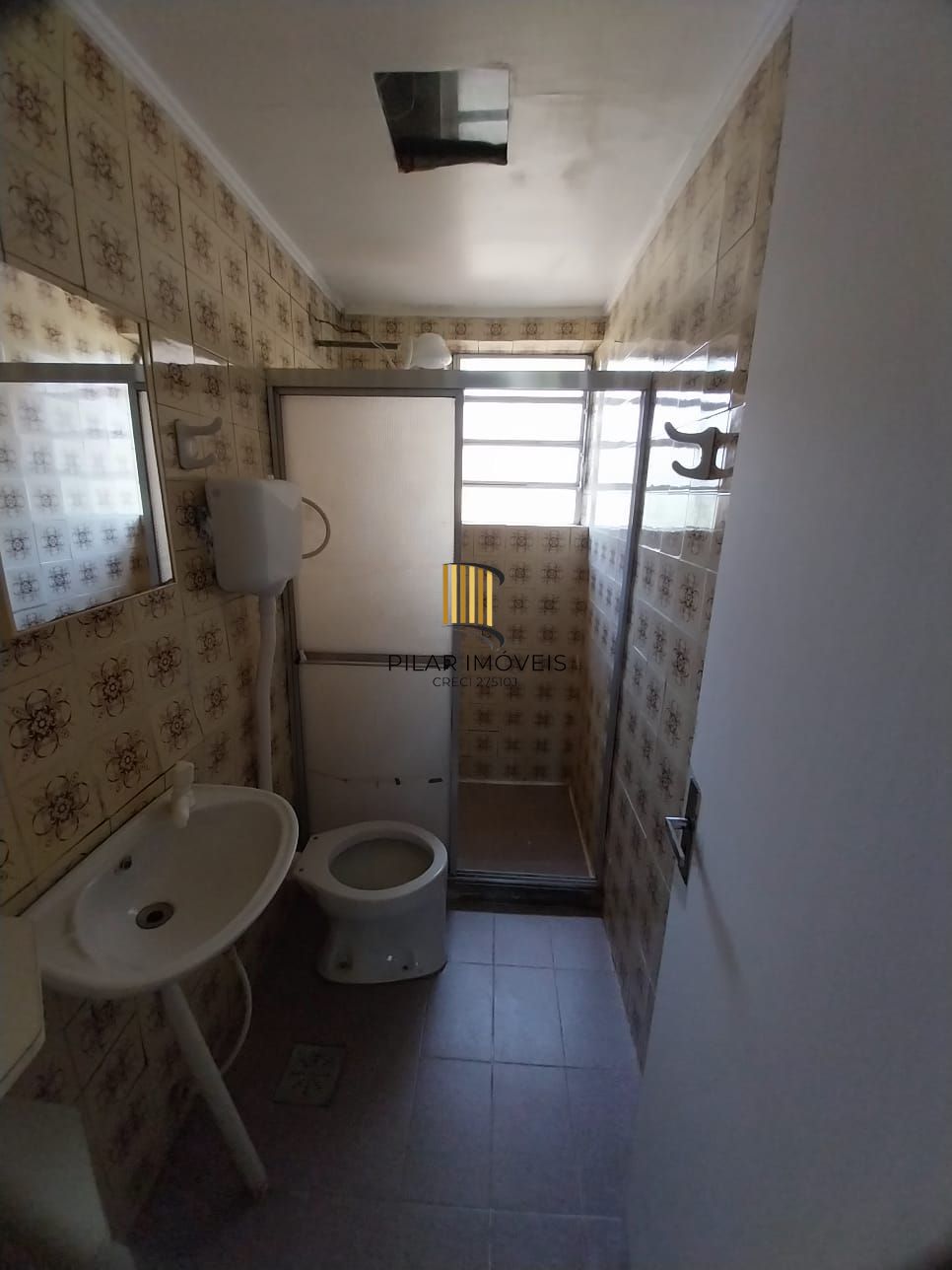 Apto 1D desocupado com BOX no Humaitá P. Alegre, Preço Atrativo