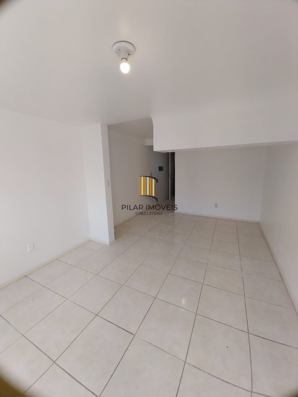 JK na Cidade Baixa, 2 piso, elevador, Preço atrativo.