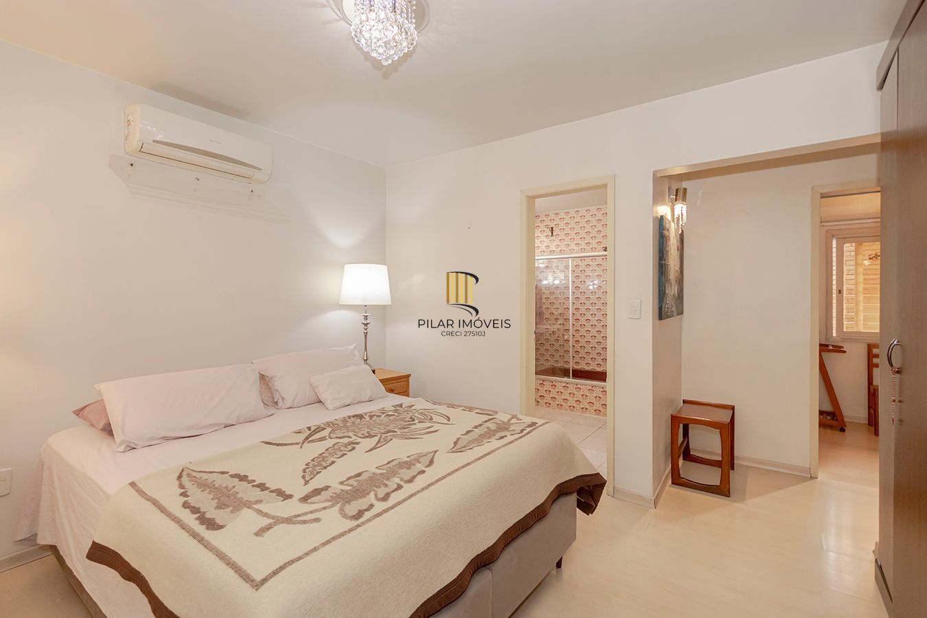 Bela residência,mobiliada e ampla com 222 M2 à venda com EXCLUSIVIDADE !