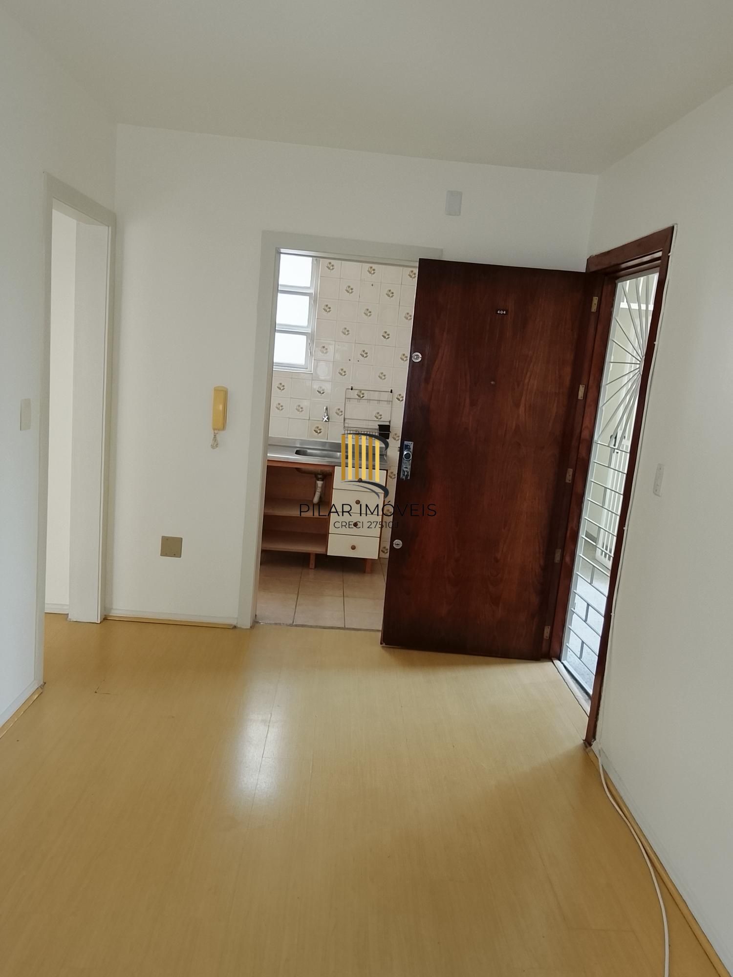 Excelente apto Lateral. 1D, sala, coz, área de serv. banh. Preço Atrativo!