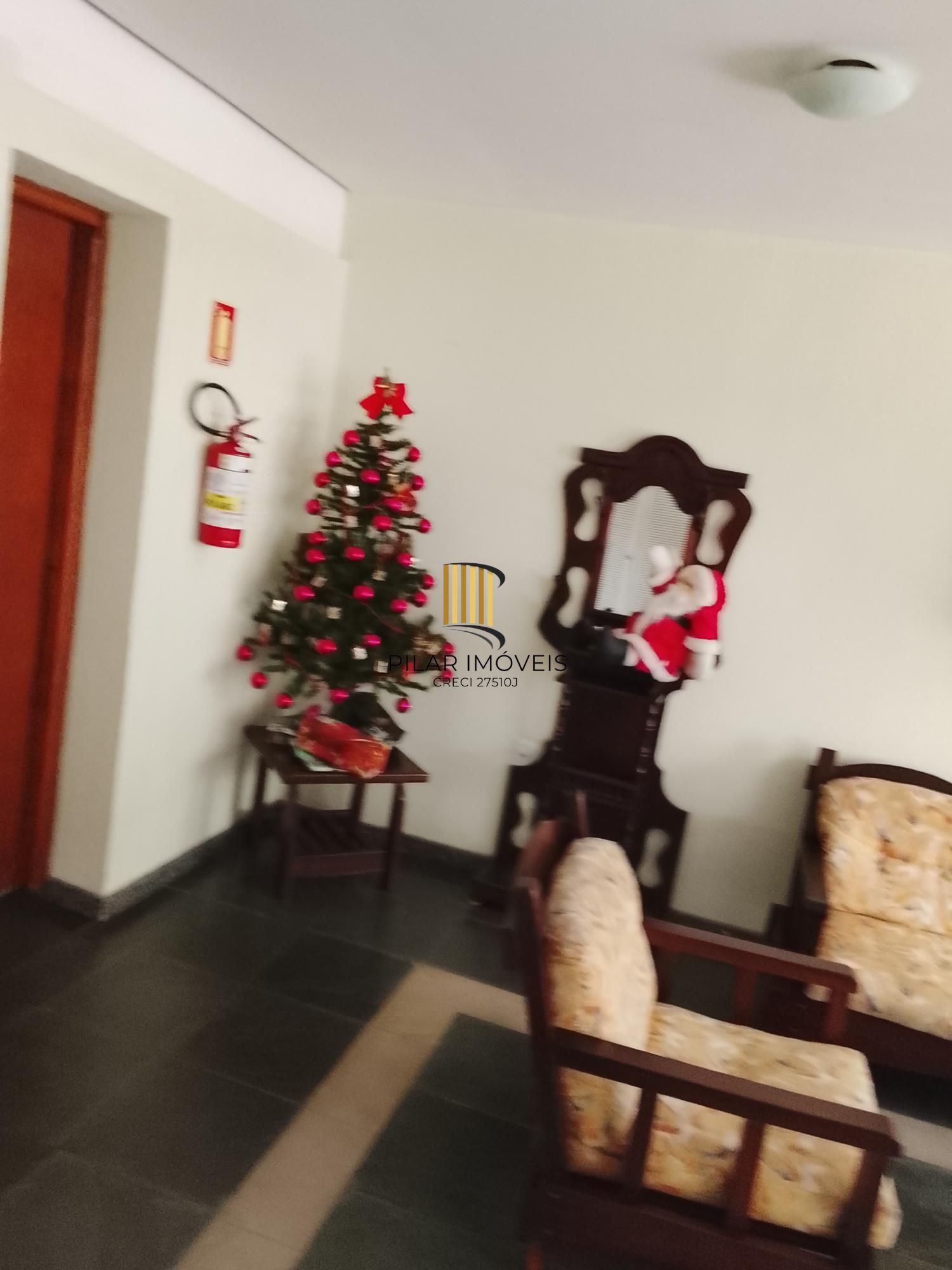 Excelente apto Lateral. 1D, sala, coz, área de serv. banh. Preço Atrativo!