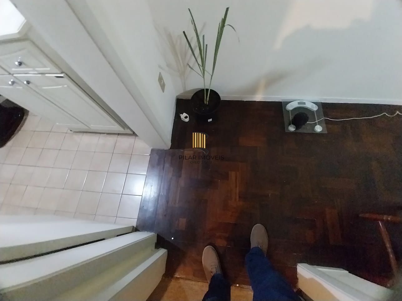 Excelente apartamento, Centro Histórico, de frente, andar alto.