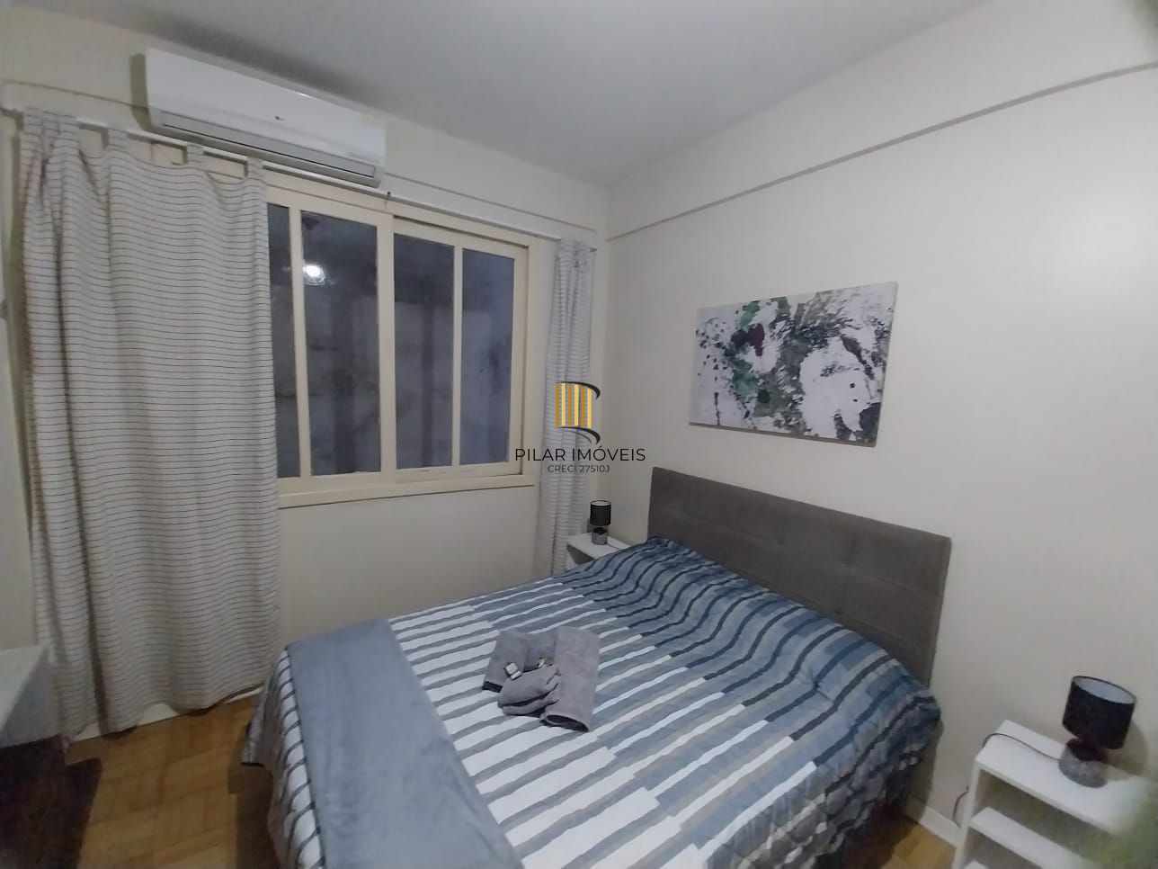 Oportunidade Excelente Apartamento 1D Mobiliado 2 piso com elevador Cidade Baixa.