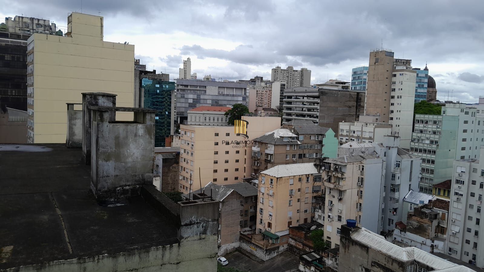 Apartamento 2 quartos,com vista e próximo a Casa de Cultura Mário Quintana