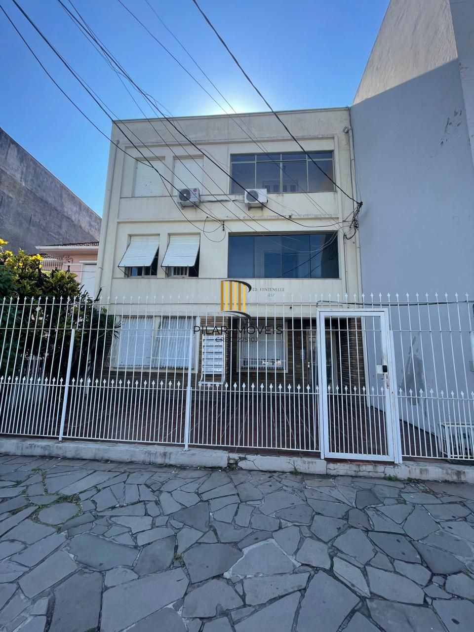 Apartamento 3 dormitórios no bairro Azenha
