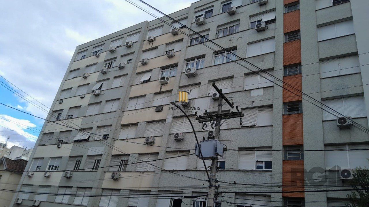 Compre 1 quarto,desocupado,próximo a Rua Lima e Silva e Supermercado Zaffari