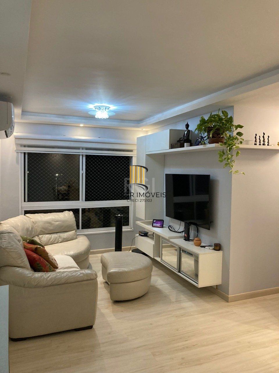 Apartamento com 3 dormitórios(1 suíte), sala com dois ambientes,Sarandi