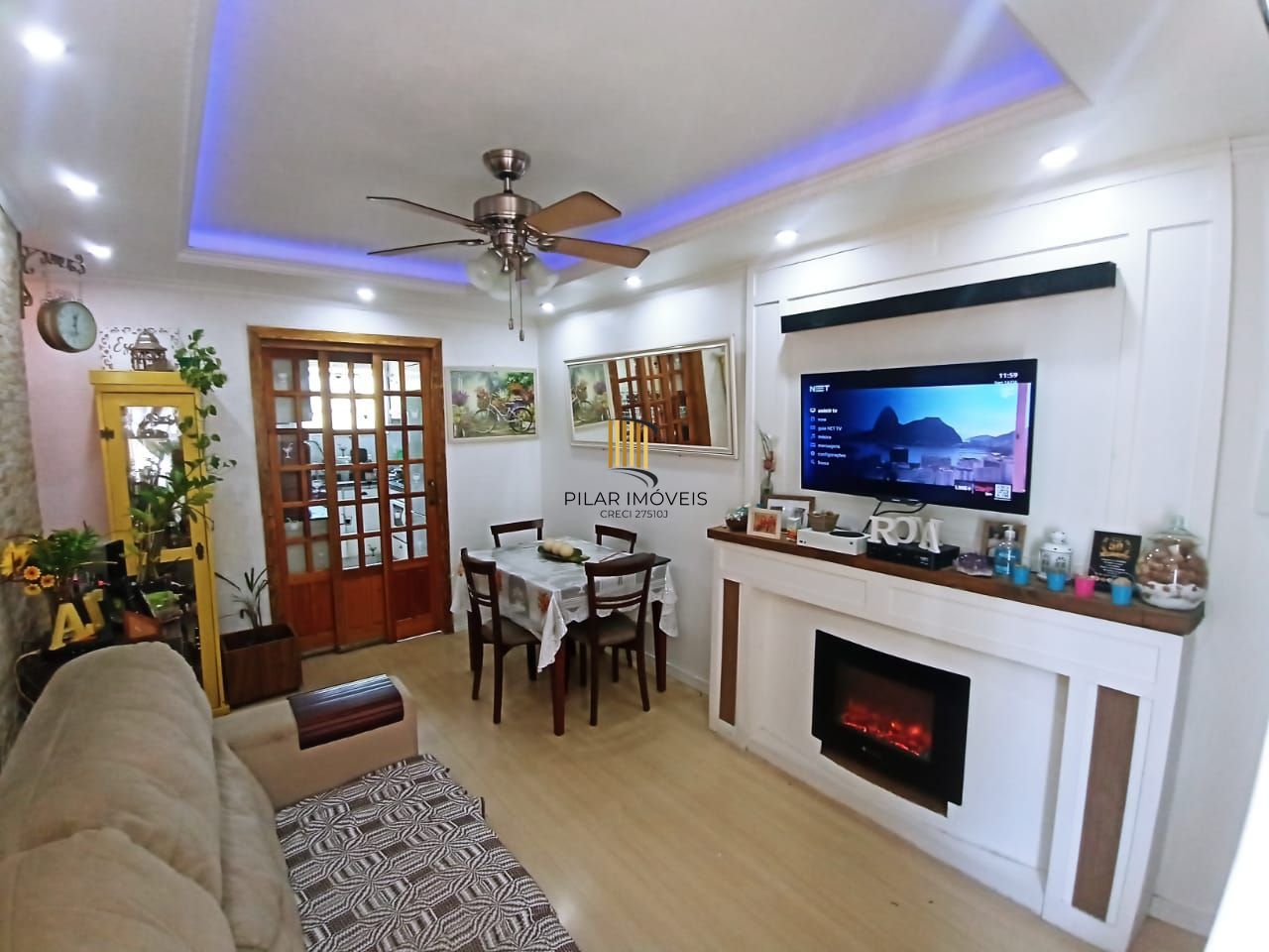 Apartamento com 2 Quartos,com box,no Bairro Humaitá