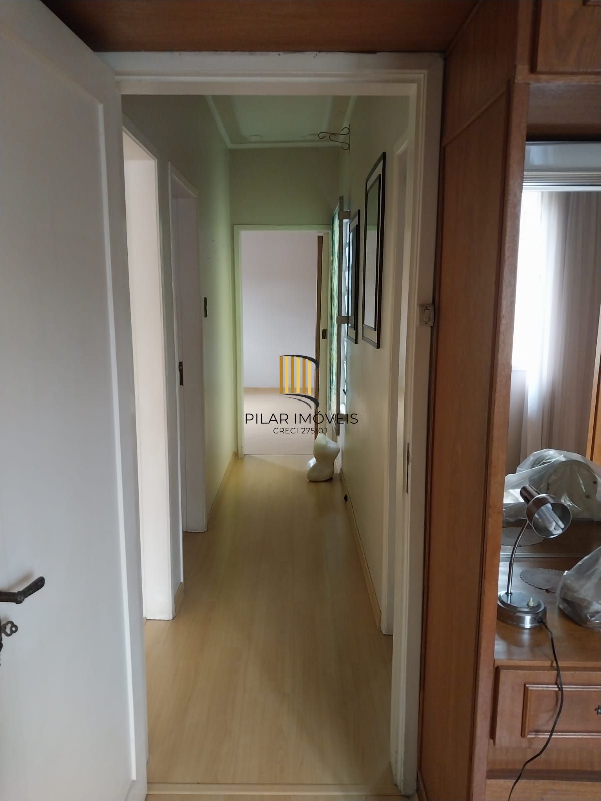 Oportunidade, excelente apartamento 3D, sacada, 2vc, Azenha/Cidade Baixa - P. Alegre