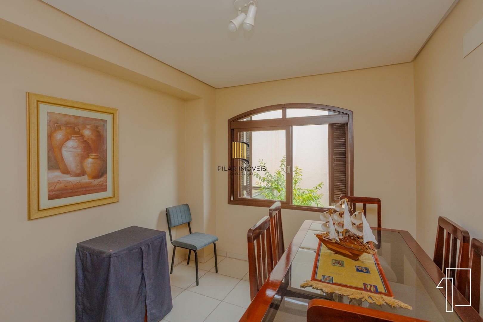 Oportunidade sobrado 2/3 pisos com 21D e 19 suítes - Jdm Botânico - P. Alegre.