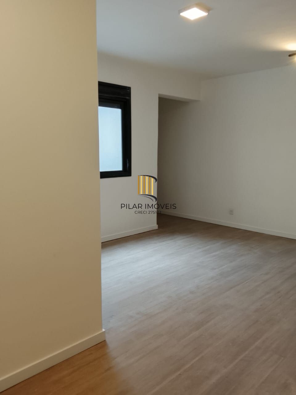 DUPLEX 1D NA CIDADE BAIXA MEZANINO COM CLOSET