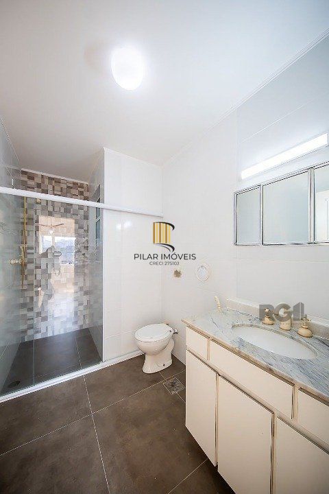 Compre belo apartamento com 141.03 m² privativos,reformado,frente,na  Bordini