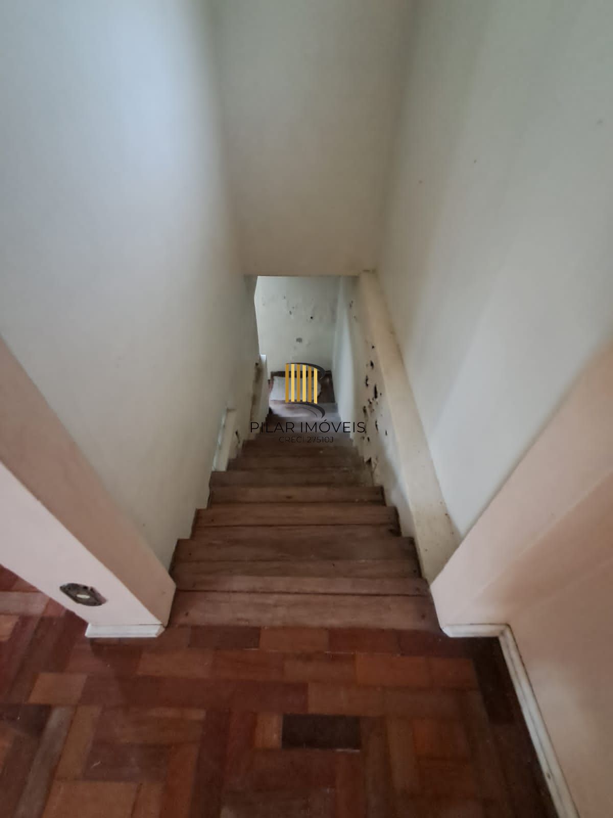 Sítio à Venda com 1390m² e 3 dormitórios,sendo 1 suíte, por R$ 198.000