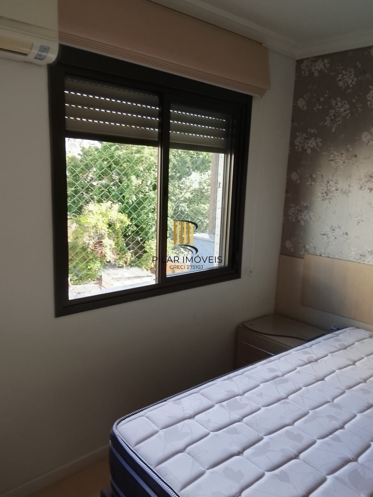 Excelente Apartamento 3D, transformado em 2D, closet mobiliado c/ vaga - Cidade Baixa - Preço Atrativo