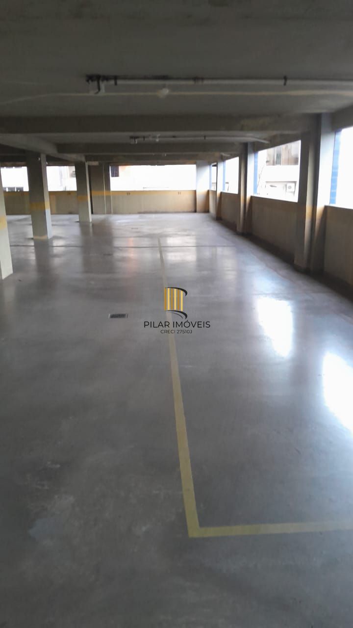 Box duplo, em prédio com Portaria 24 horas,rua Avaí,próximo Parque Farroupilha