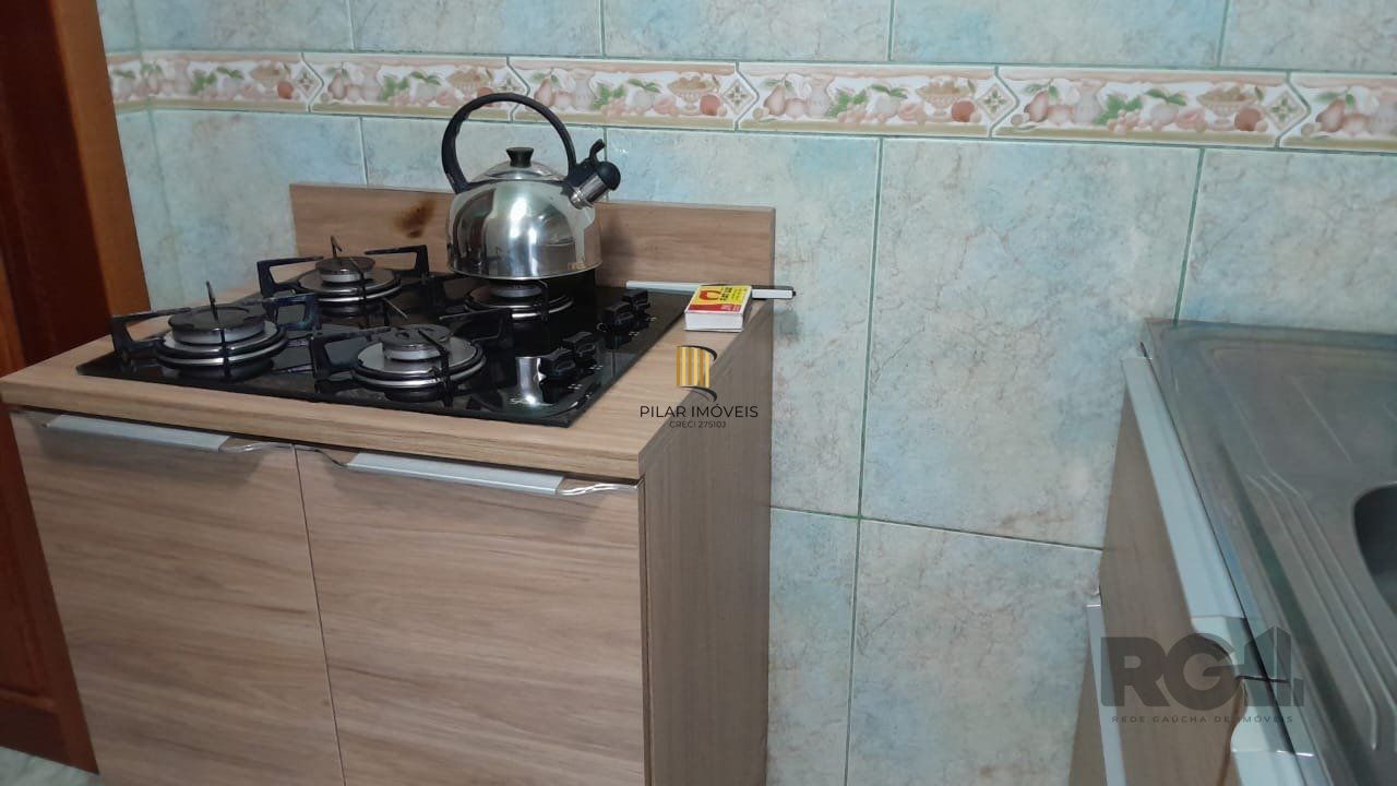 Apartamento todo reformado e mobiliado na Rua Taquary, com box rotativo