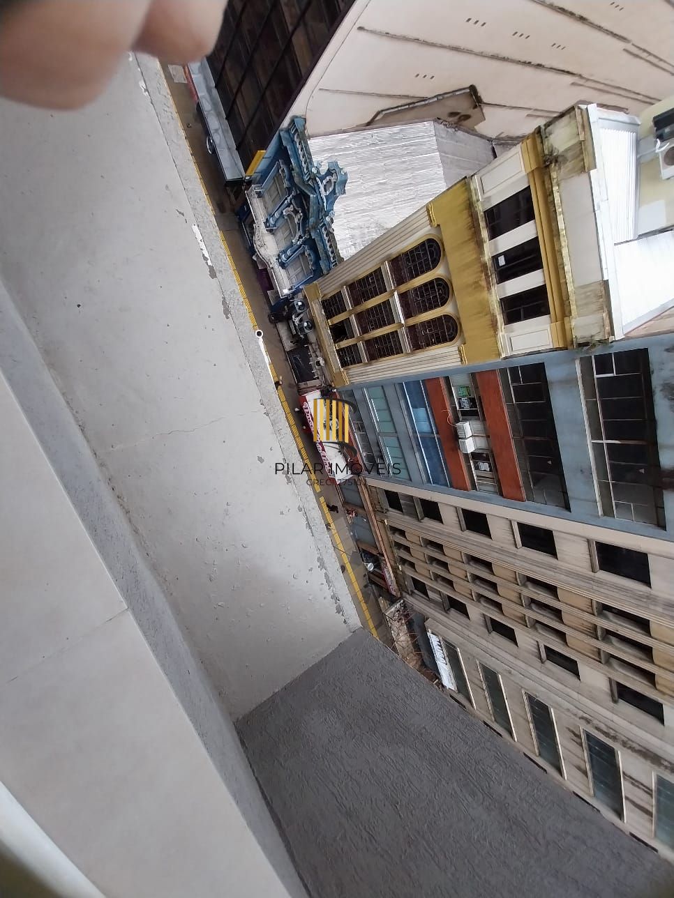 Oportunidade Sala Comercial Centro Frente andar Alto, Preço ATRATIVO.