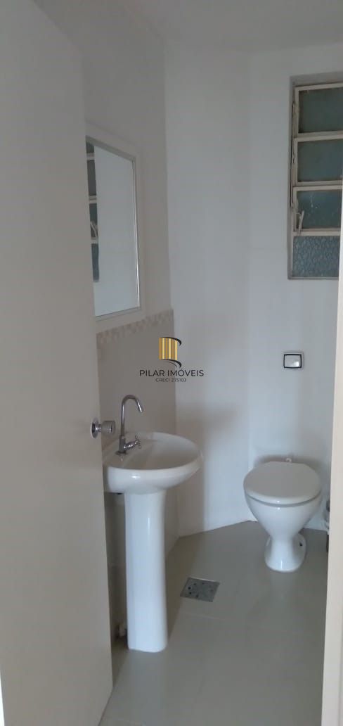 Oportunidade Sala Comercial Centro Frente andar Alto, Preço ATRATIVO.