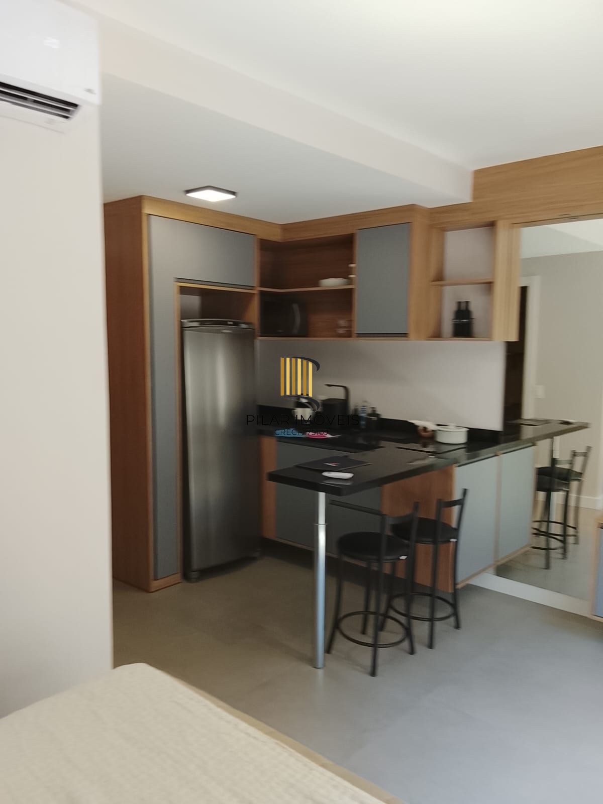 STUDIO ANDAR ALTO C BAIXA EM FRENTE A REDENÇÃO Porto Alegre