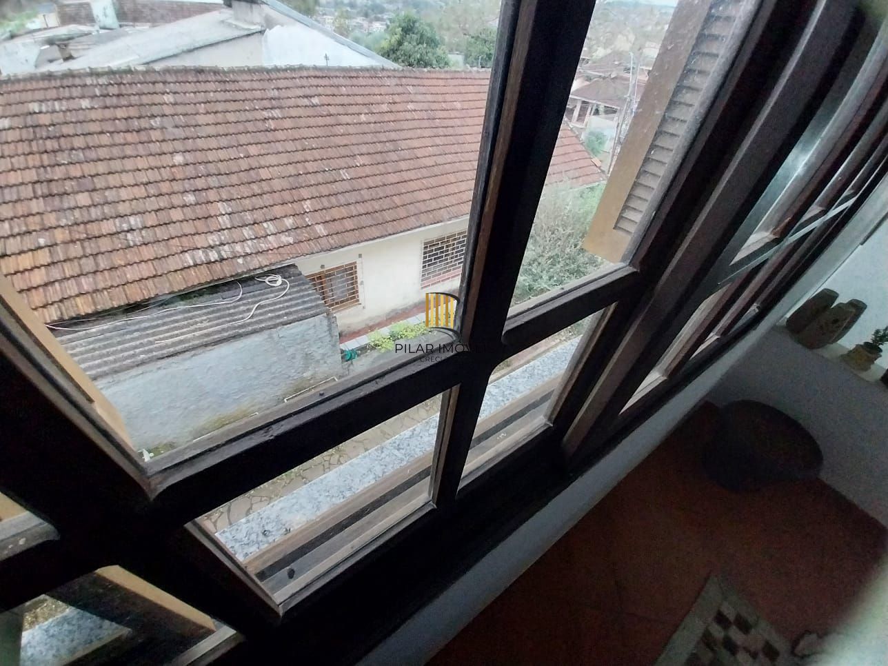 Casa ampla 5 D E 4 Banheiros, 2 vagas - Sta Tereza - Porto Alegre