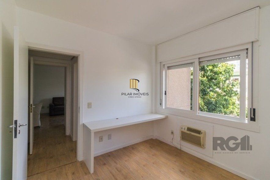 Apartamento 2 Dormitórios,Suíte,Elevador e Garagem no  Bairro Santana