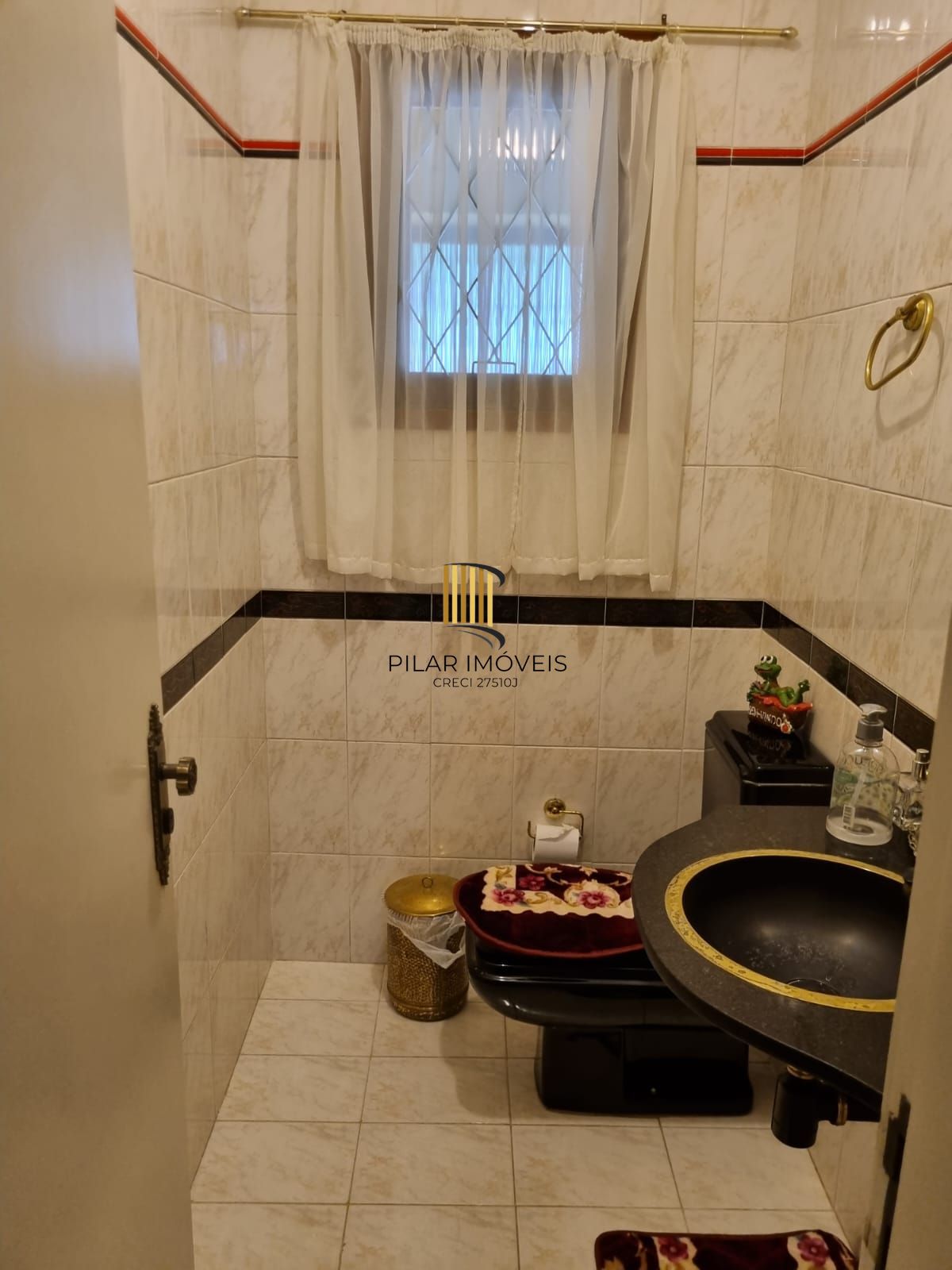 Casa / Sobrado bem grande 266 m² - Vila João Pessoa - Porto Alegre - Preço bem atrativo