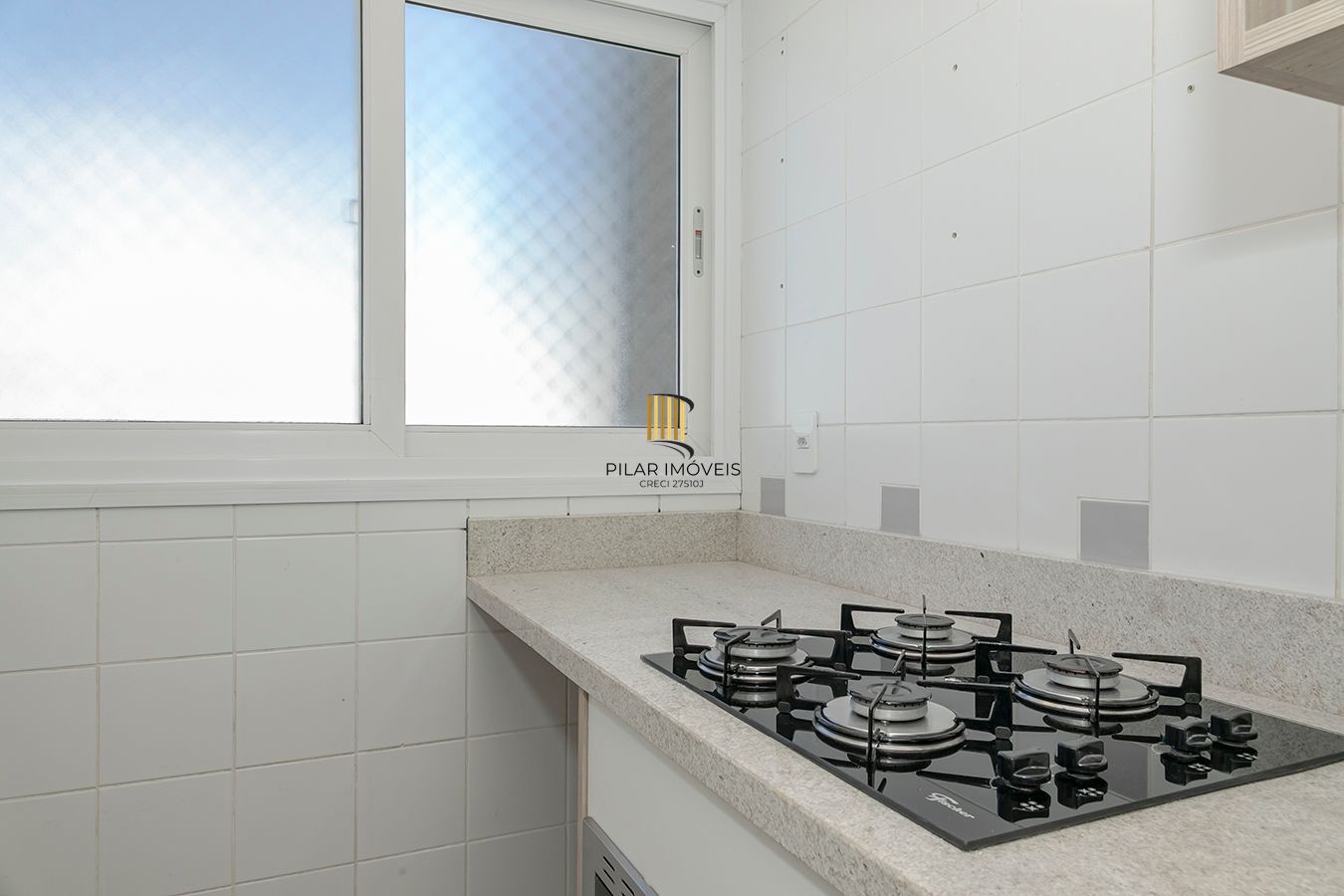 Belo Apartamento no Condominio Vergéis
