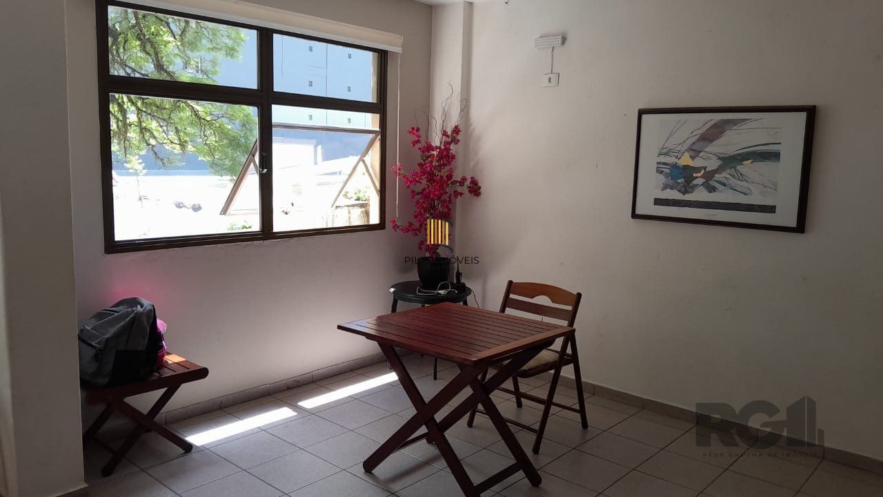 Apartamento 1 dormitório,andar alto,na Coronel Genuíno,com box