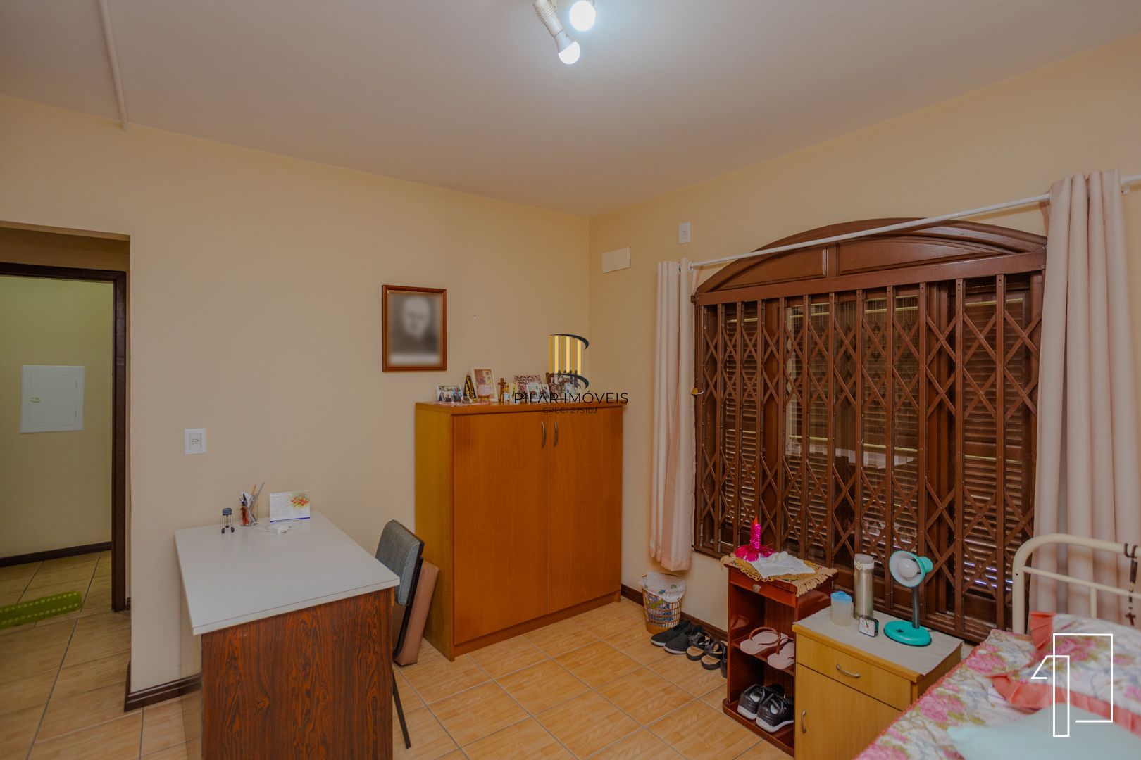 Oportunidade sobrado 2/3 pisos com 21D e 19 suítes - Jdm Botânico - P. Alegre.