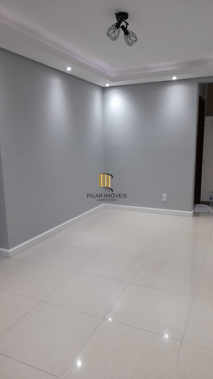 Apto 2D, com vaga, recém reformado, lindo, ocupado, Melhor preço do Sarandi, Porto Alegre!