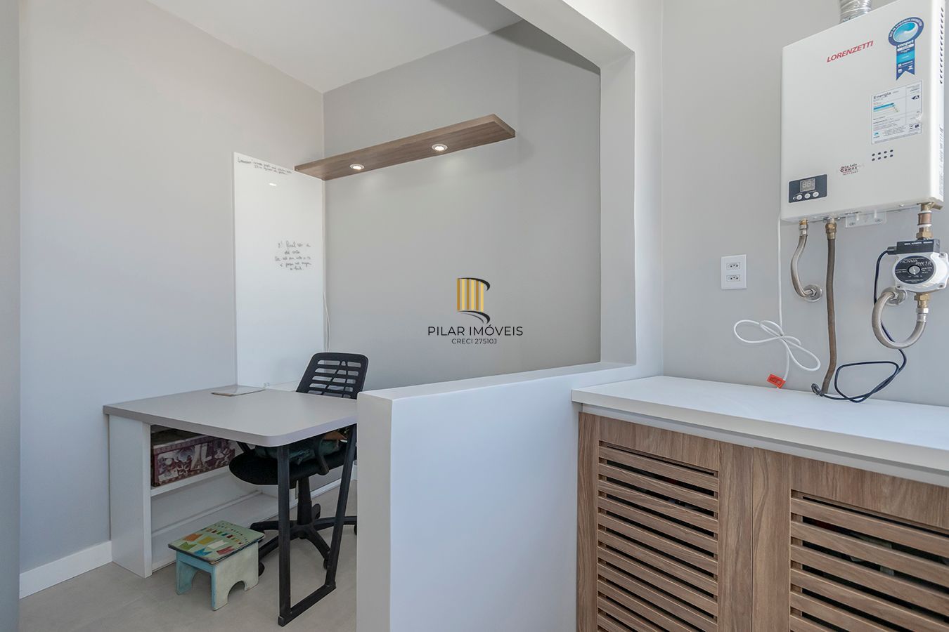 Apto 2dormitórios com 01suíte na Florencio Ygartua