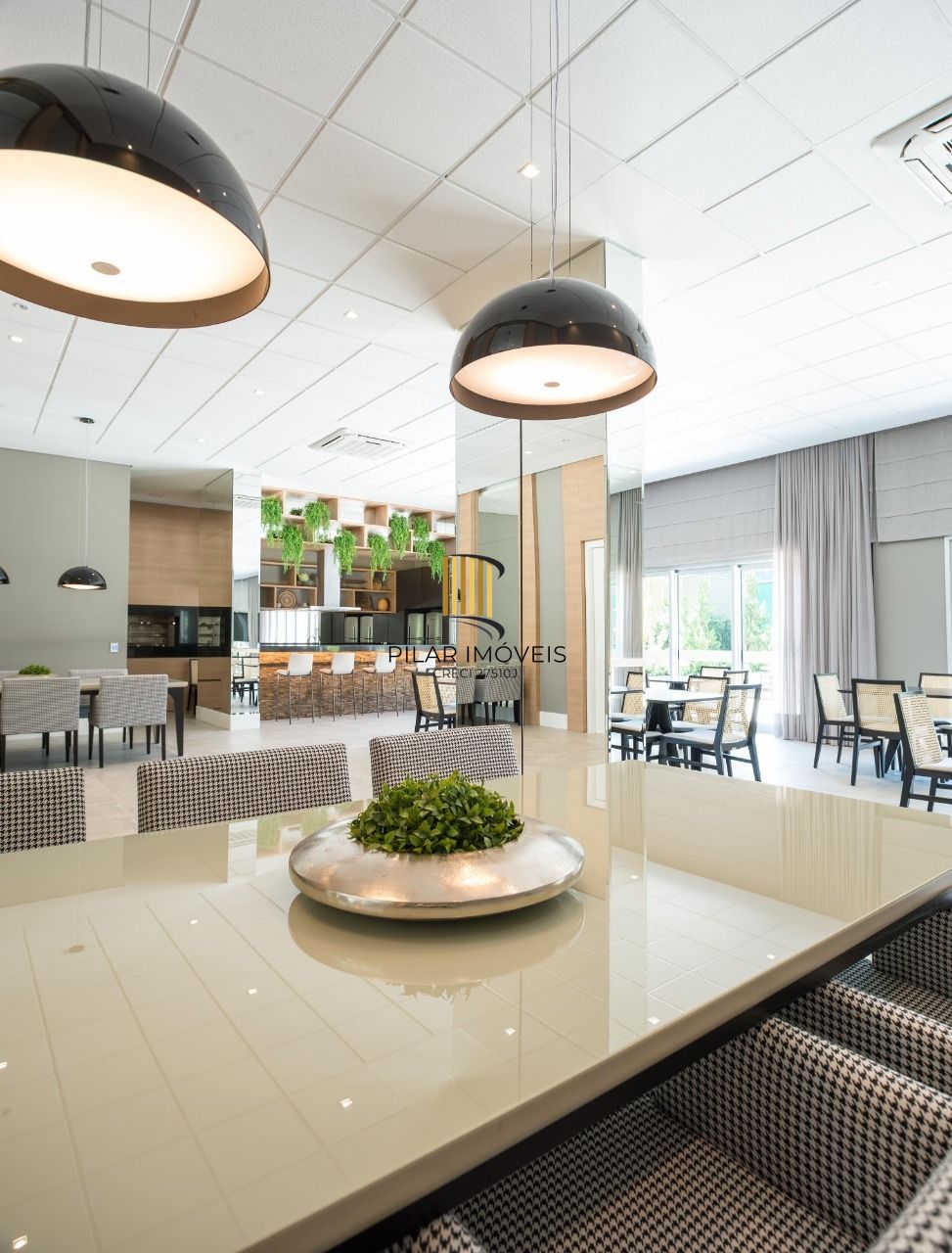 Apartamento para Venda - 307.61m², 3 dormitórios, sendo 3 suites, 4 vagas - Jardim Europa