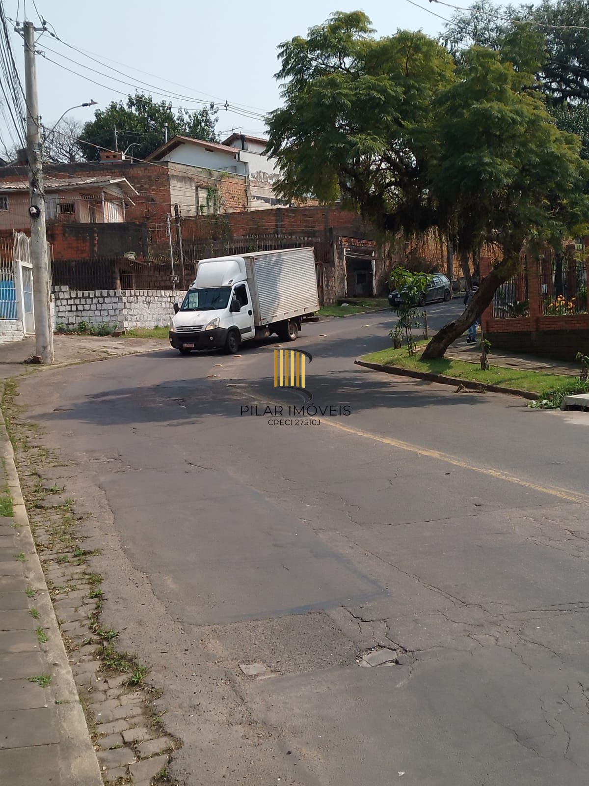 Excelente Terreno desocupado Localização Previlegiada. ´Ótimo preço!