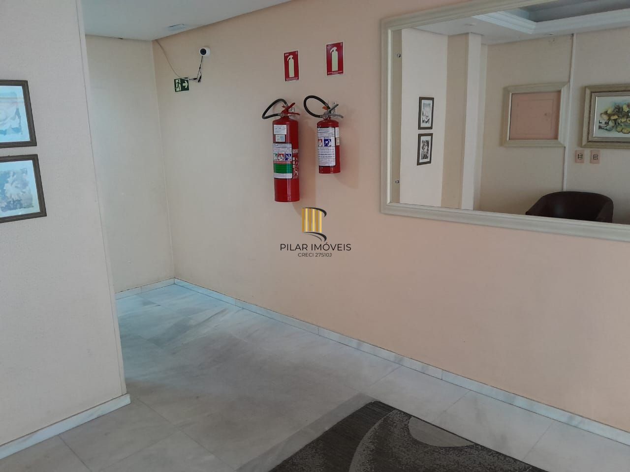 Ótimo apartamento,2 quartos, totalmente reformado, 2boxes escriturados